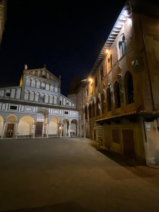 Gaia'S Apartment Pistoia Bagian luar foto